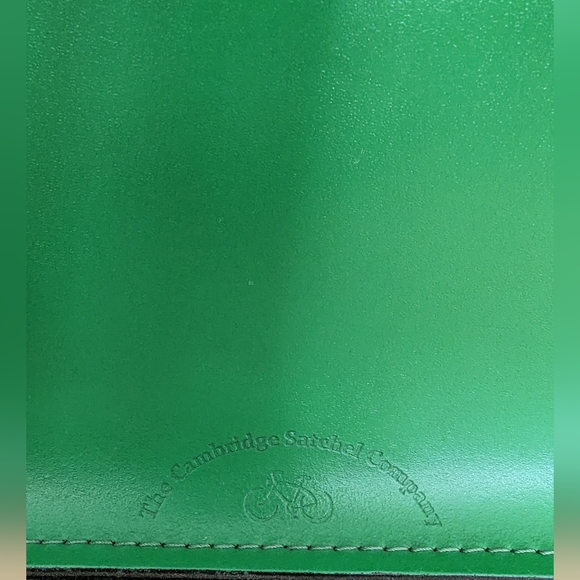 15" Cambridge Satchel - Kelly Green - Picture 3 of 3